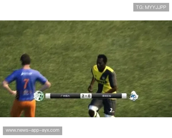 禁区外抽射擦柱入网成为赛后话题